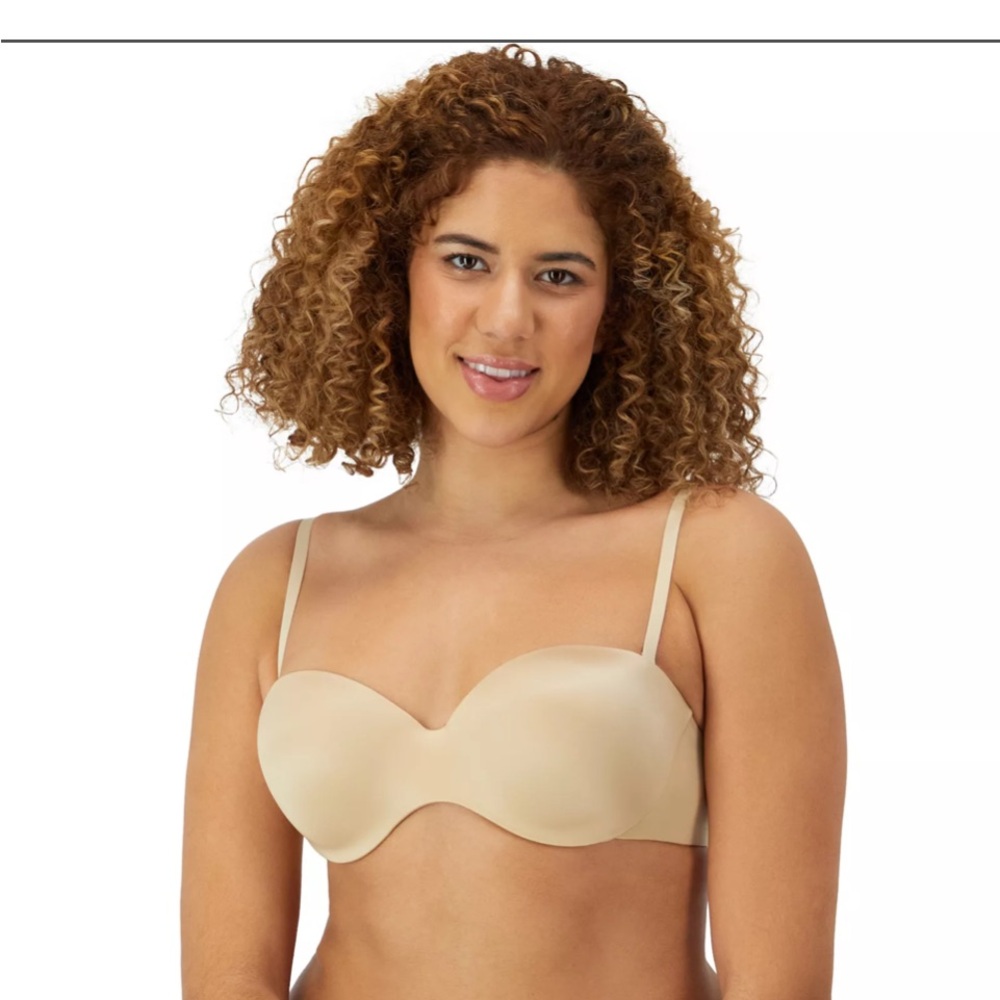 Maidenform strapless bra, removable straps included 42D.  Excellent condition